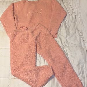 Victoria’s Secret PINK Reversible baby Pink soft fluffy lounge set
